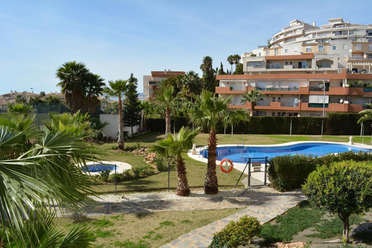 Real Torrequebrada Apartment Benalmadena Bagian luar foto