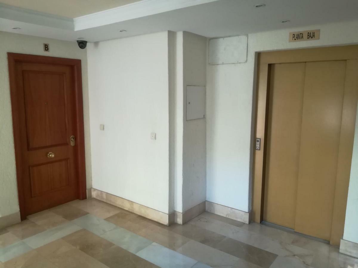 Real Torrequebrada Apartment Benalmadena Bagian luar foto